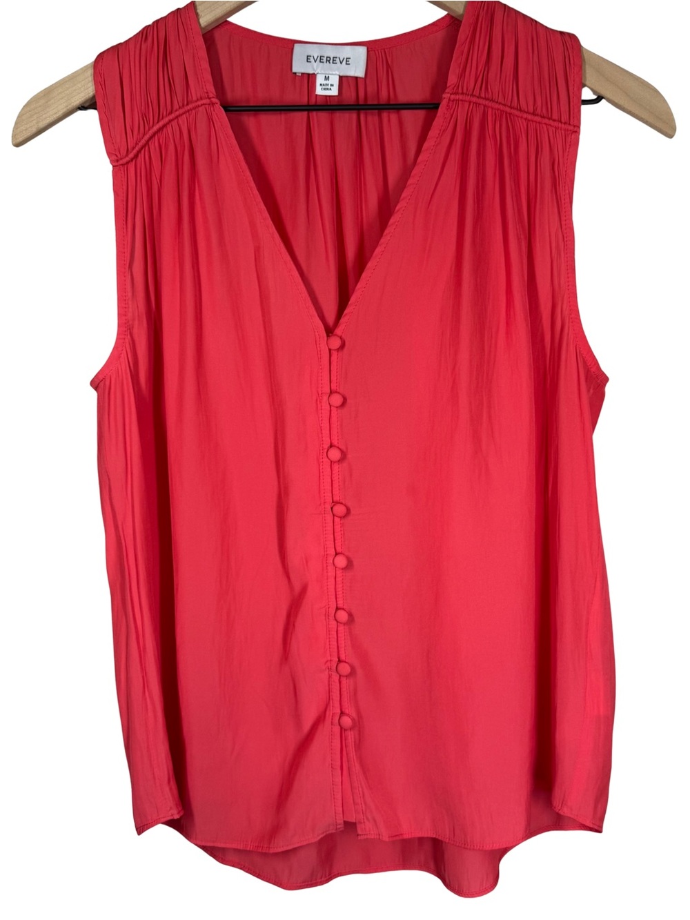Evereve MEDIUM Coral Blouse Button Up Tank V-Neck Light Sleeveless Resort Beach